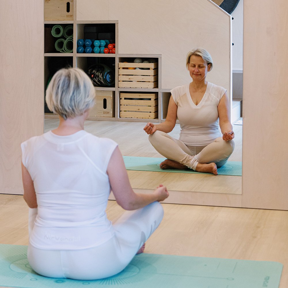 NIRVANA Fitness kvėpavimo ir dėmesingumo praktika Harmoniq studijoje